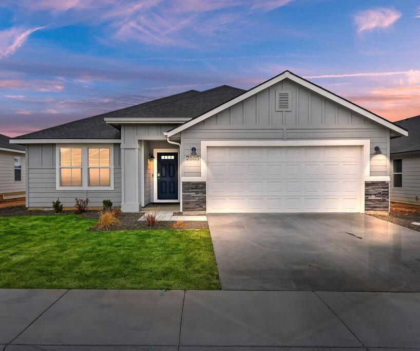 Beautiful Brand New Kuna Home! Exterior foto